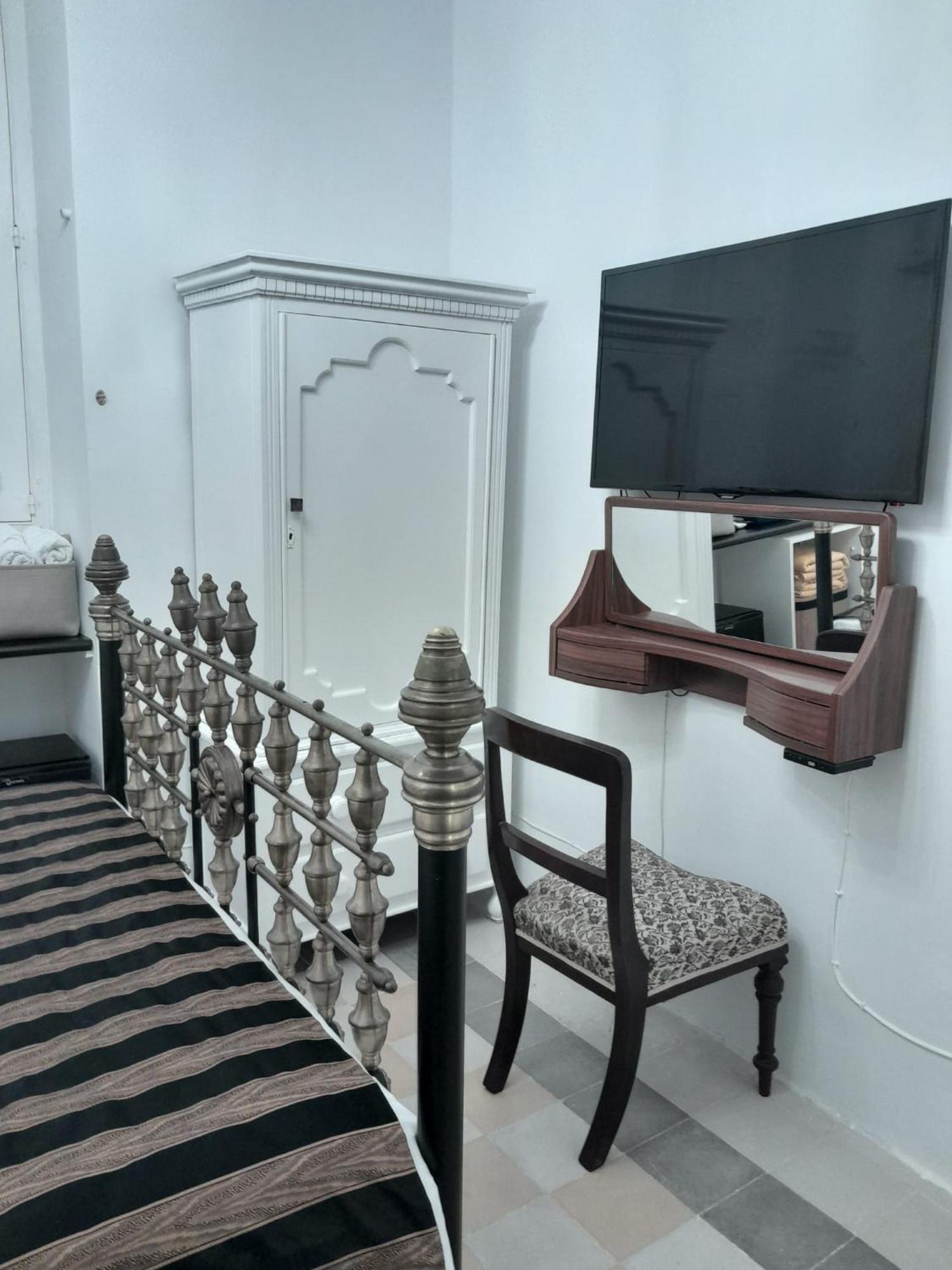 Charming Town House In Cospicua, Valperga Rooms Exteriör bild