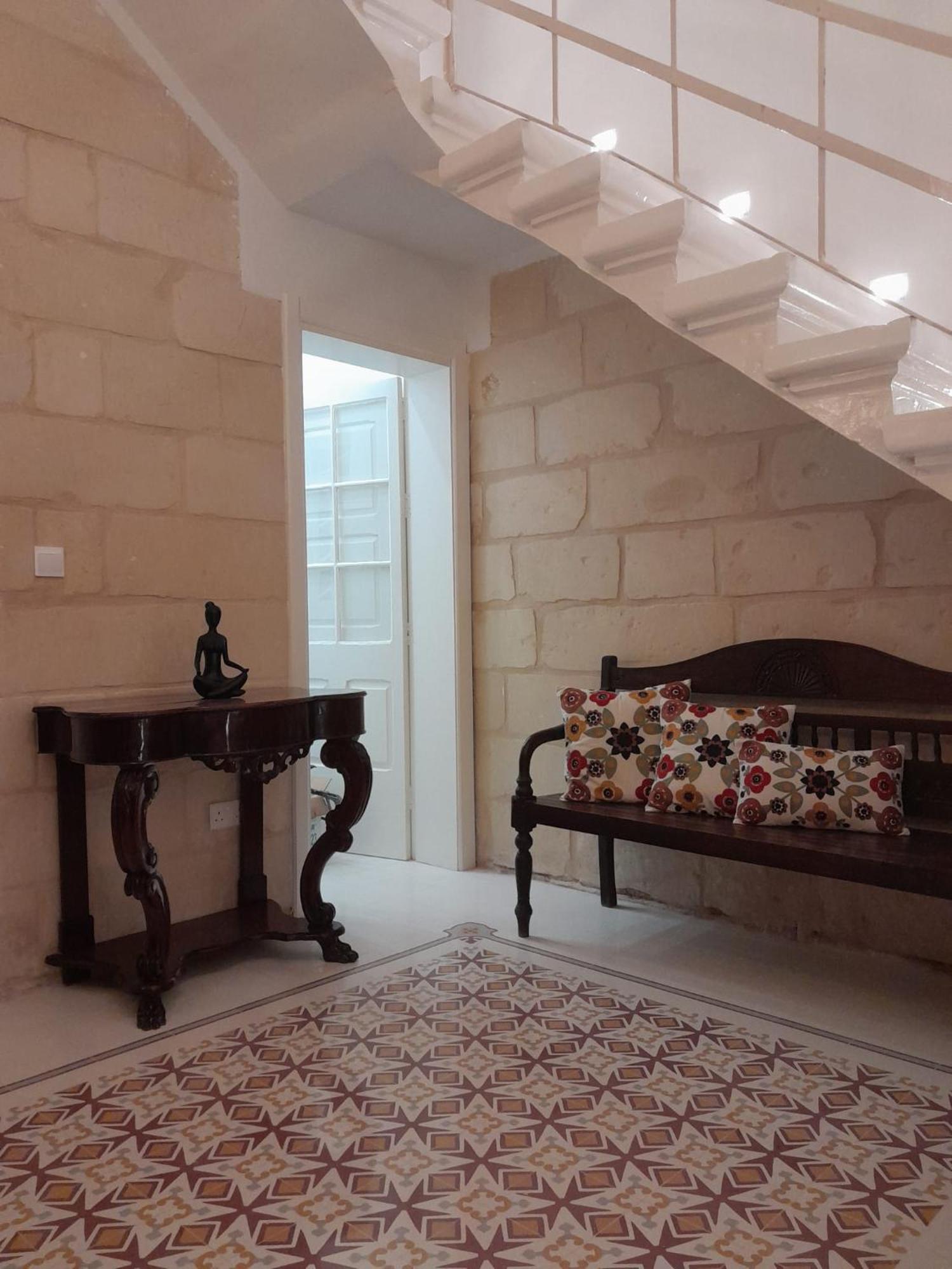 Charming Town House In Cospicua, Valperga Rooms Exteriör bild